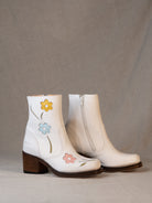 Sendra flower ankle boots white dandelie