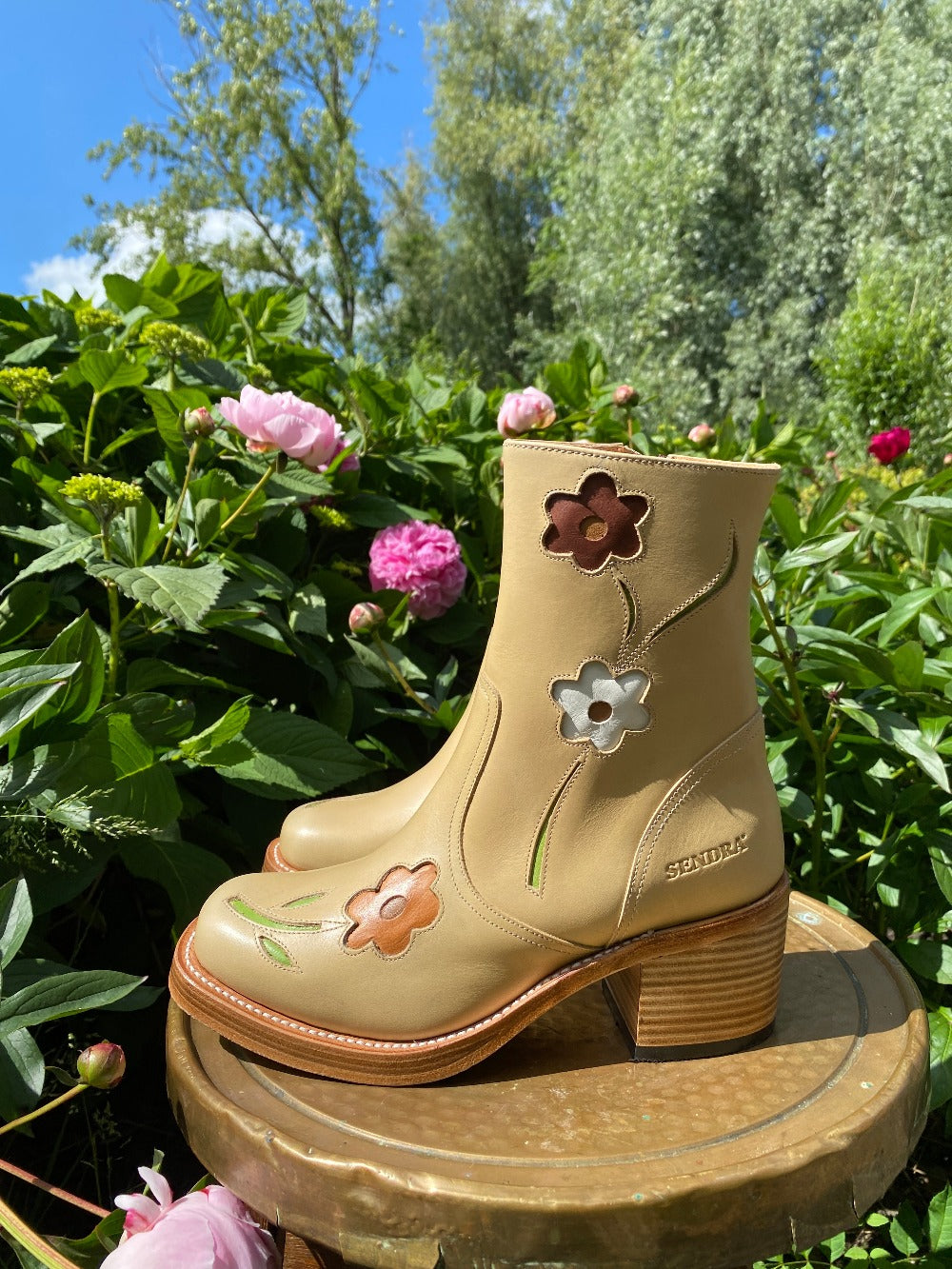 Flower Ankle Boots Camel